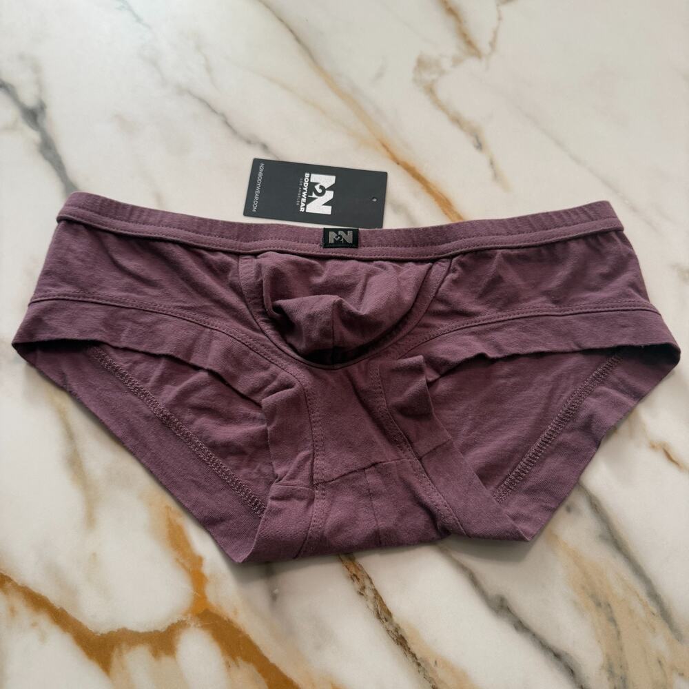 NEW N2N Bodywear Mens Xtreme Gym Cotton Pouch Trunk Color Purple Size Large